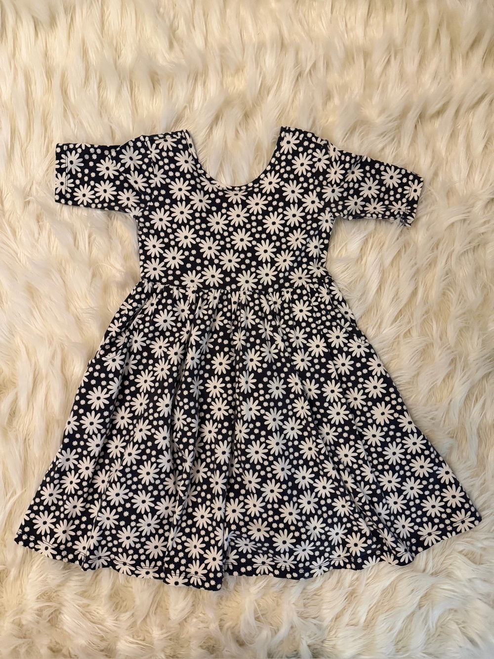 Hanna Andersson Daisy Print Dress with Pockets sz 130/8